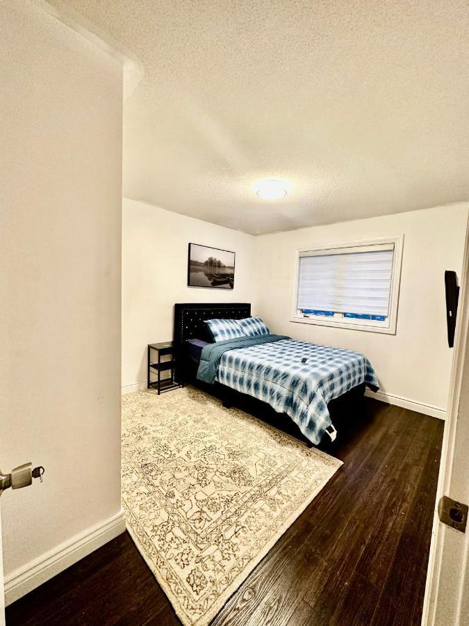 Deluxe Double Room Ii- Hazel Stays Μισισάουγκα Εξωτερικό φωτογραφία